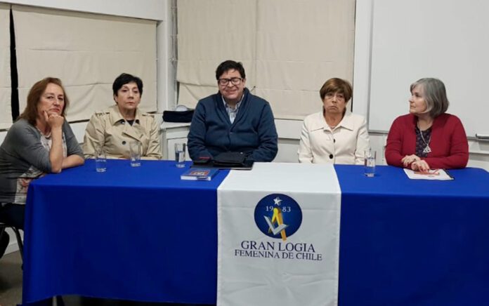VM-MARÍA-CECILIA-SÁNCHEZ,-VERÓNICA-MEDINA,-DR01