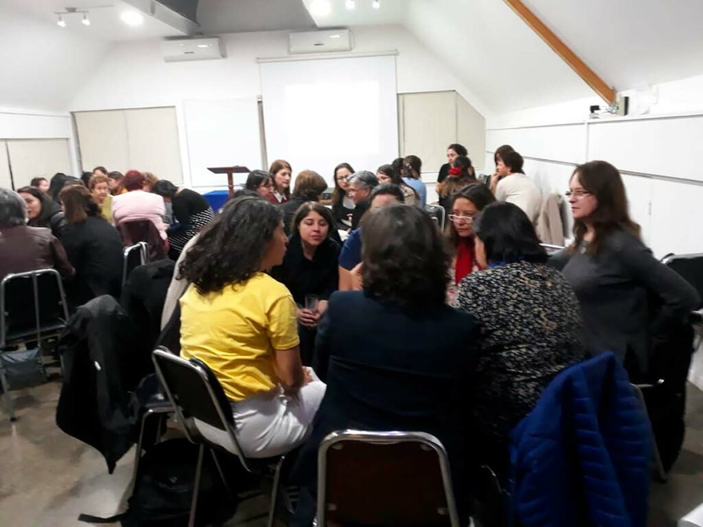 Institución Femenina o Feminista