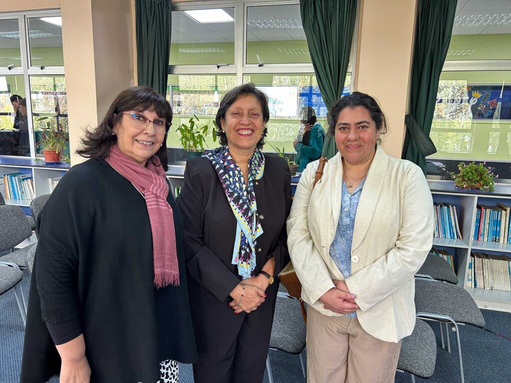 Gran Maestra de la Gran Logia Femenina de Chile dialogó con estudiantes del Osorno College gran maestra de la gran logia femenina gran maestra de la gran logia femenina