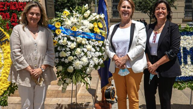 Ofrenda Floral Monumento Pedro Aguirre Cerda Ofrenda Floral Monumento Pedro Aguirre Cerda Ofrenda Floral Monumento Pedro Aguirre Cerda